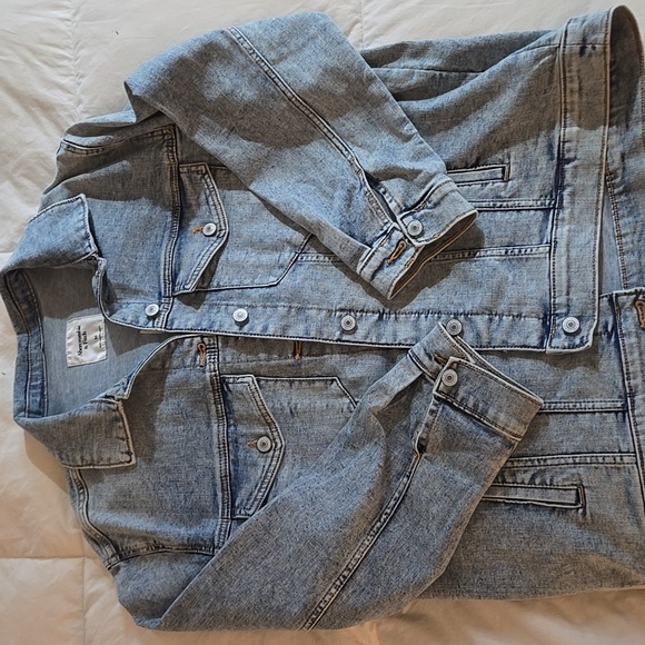 Abercrombie and Fitch Denim Jacket - Picture 6 of 8